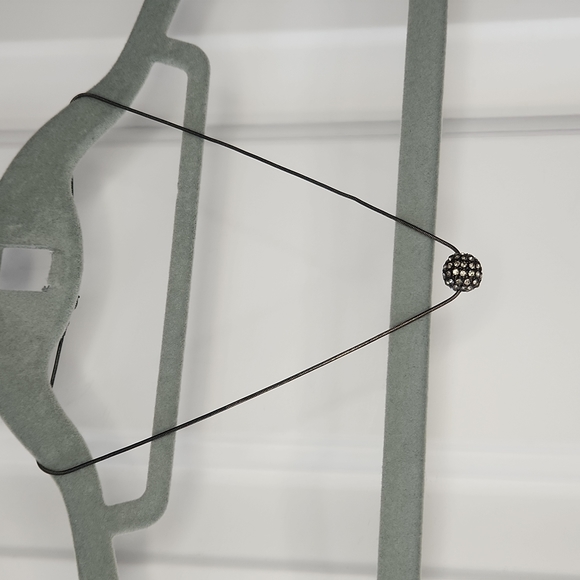 Studded ball necklace - Picture 2 of 3